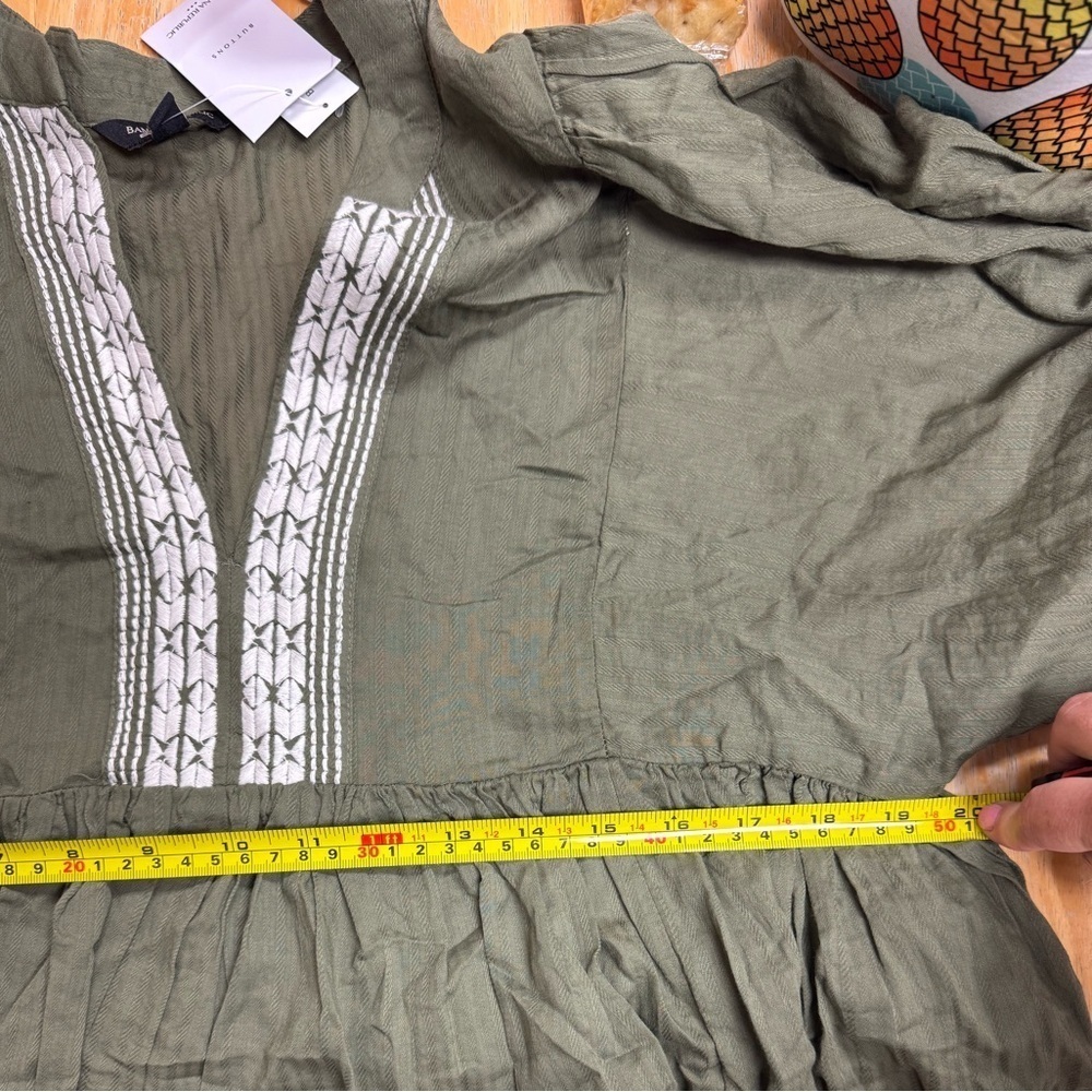 Banana Republic- women’s long sleeve shirt with embroidery- Olive green color - Picture 8 of 8